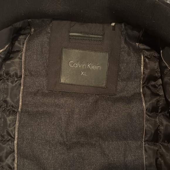 XL Men’s Calvin Klein bomber jacket - Picture 5 of 7